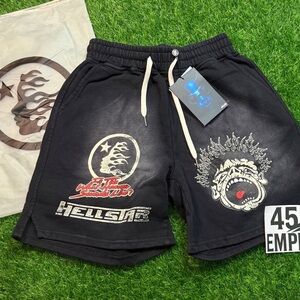 Hellstar Black Graphic Men's Shorts